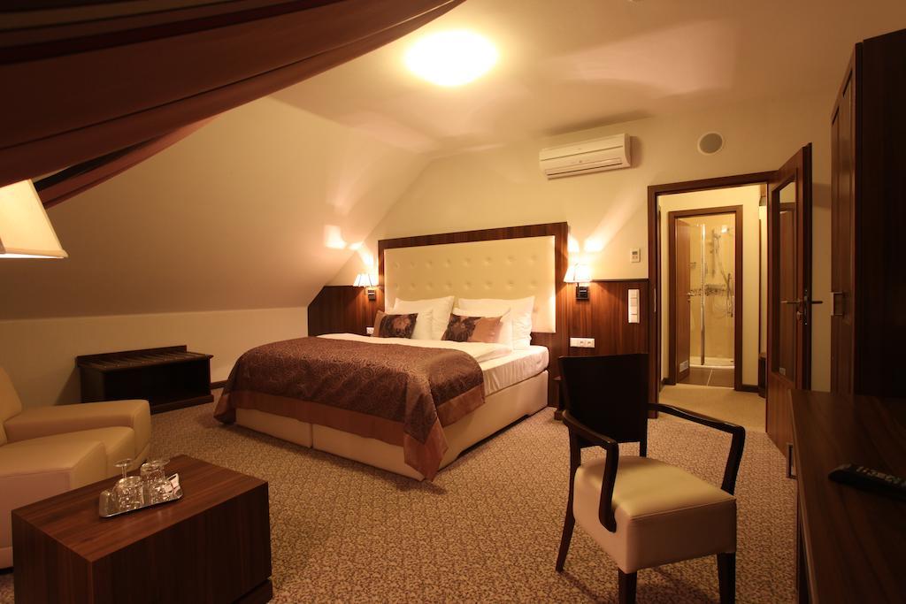 Hotel Sladovna Cerna Hora Quarto foto